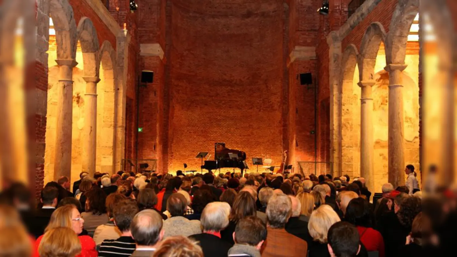 Sichern Sie sich 20 Prozent auf die erste und zweite Kategorie! Einfach unter (089) 28975597 anrufen und das Stichwort „Münchner Woche” nennen. (Foto: pi)