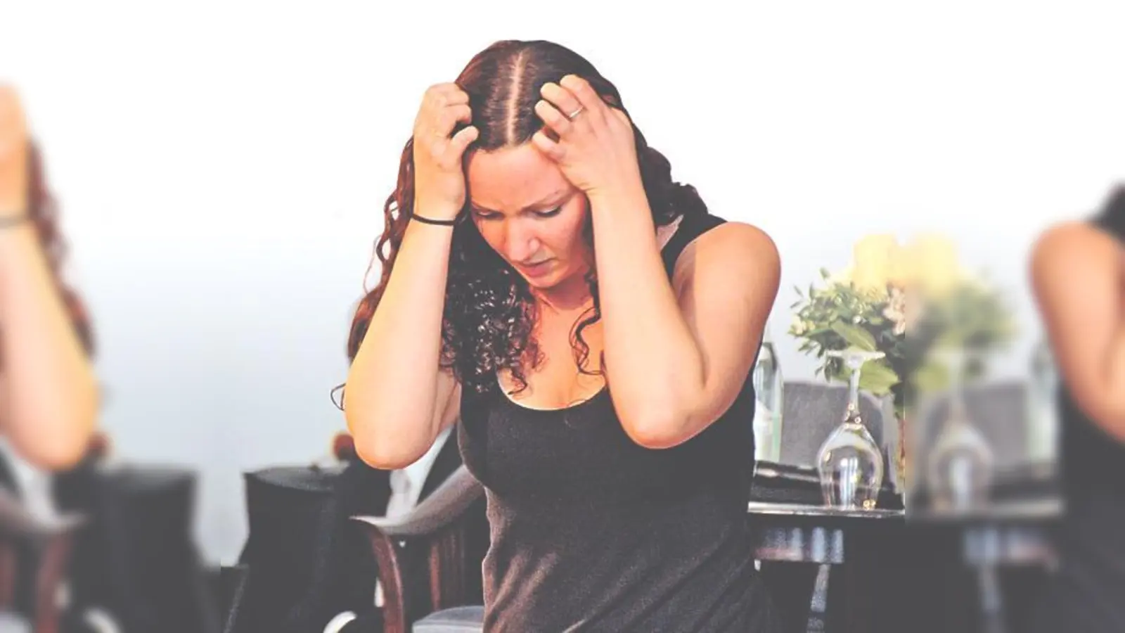 Der tägliche Kampf ums Essen! Beeindruckende Live-Perfomance von Heidy de Blum anlässlich des 30-jährigen Jubiläums von ANAD e.V. im Bayerischen Landtag.	 (Foto: Erhart)