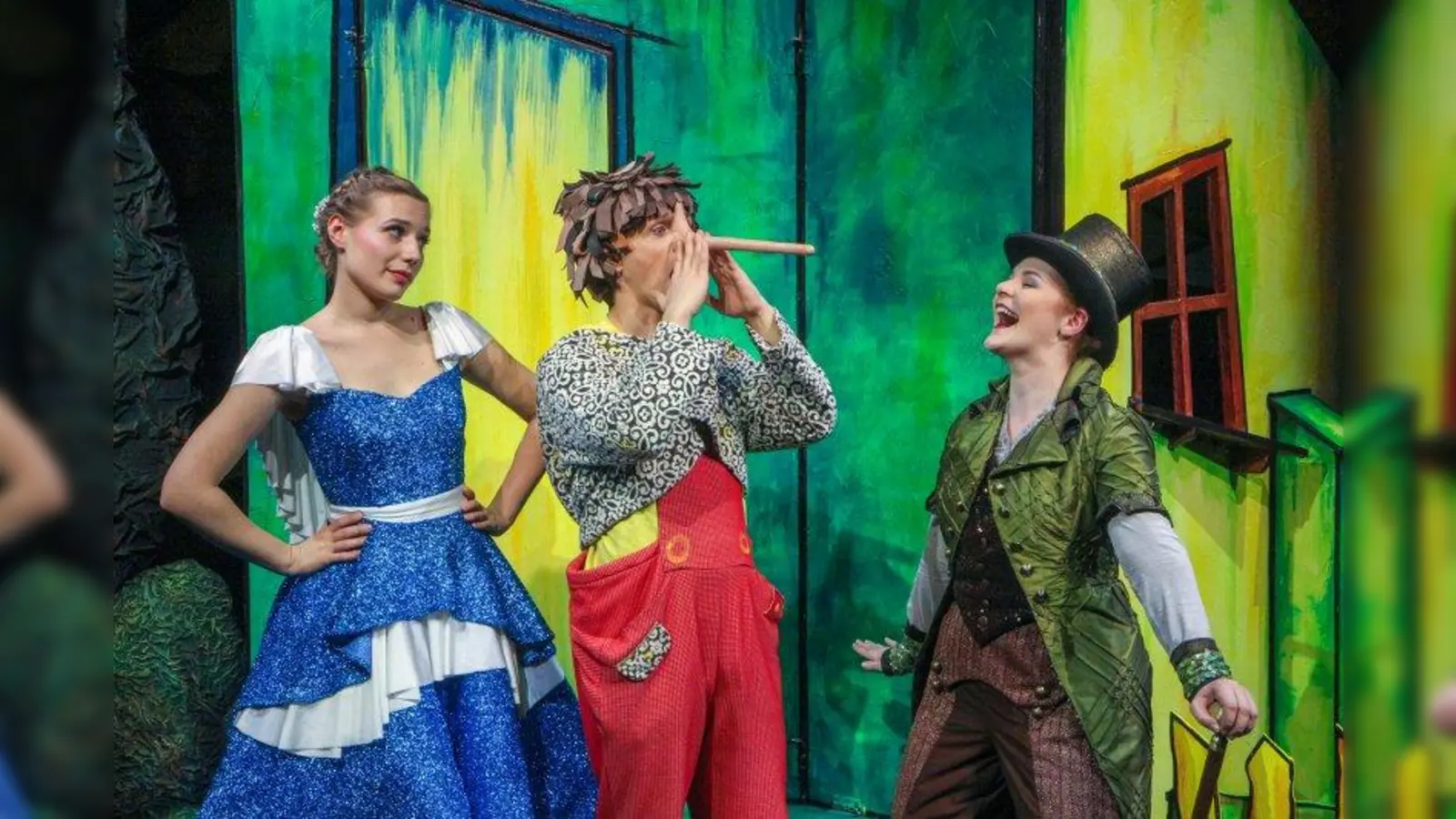 Wenn er lügt, dann wächst Pinocchios Nase. (Foto: Theater Liberi, Klaus Lefebvre)