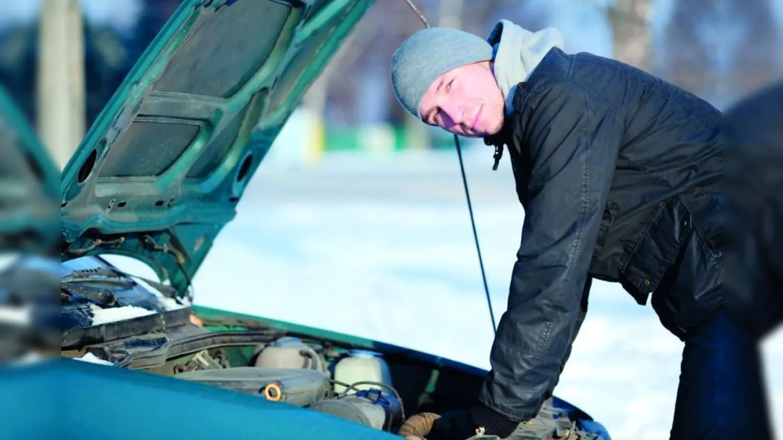 Batterie leer? Gerade im Winter müssen die Kraftspender volle Leistung bringen. (Foto: fotolia/ Bartłomiej Szewczyk)