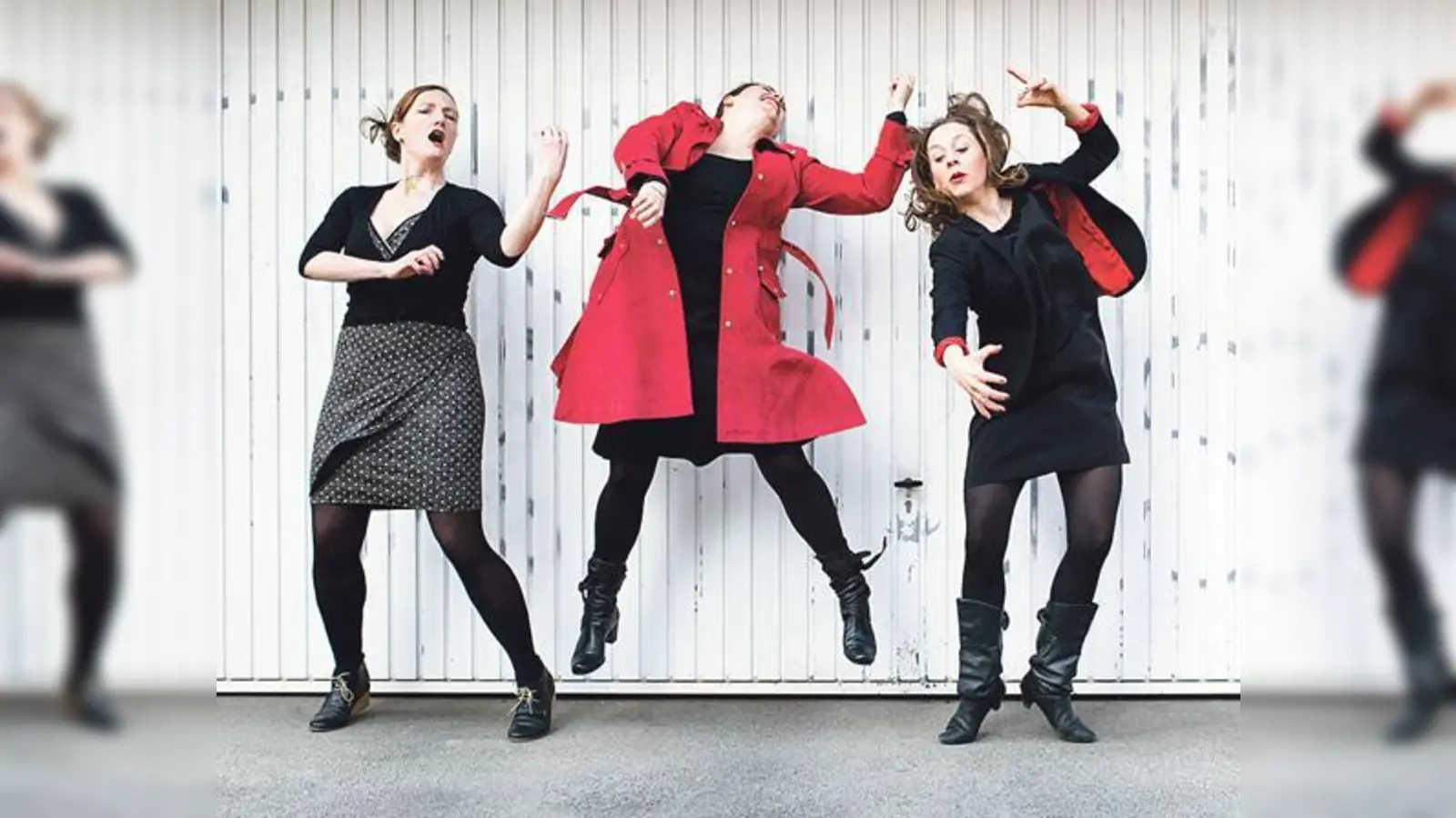 Mrs. Zwirbel präsentiert ihr brandneues Programm im Saal der Oberhachinger Bibliothek.	 (Foto: VA)