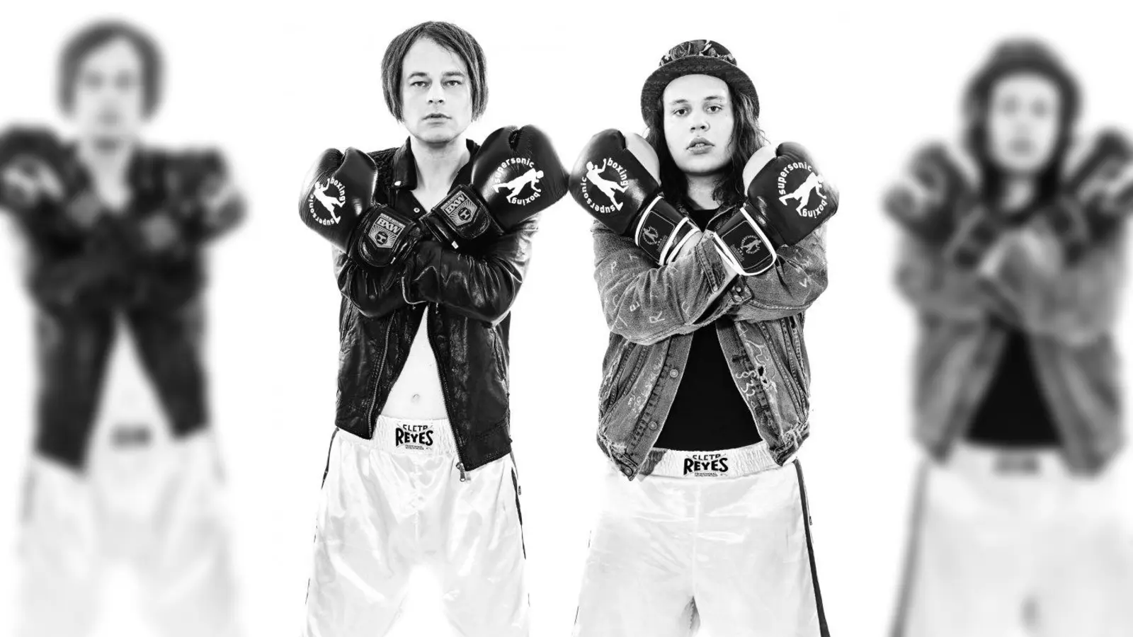 David le Viseur (l.) und Michael Pfitzner zeigen Filme, Fotos, Skulpturen, Malerei und Installationen. (Foto: pi)