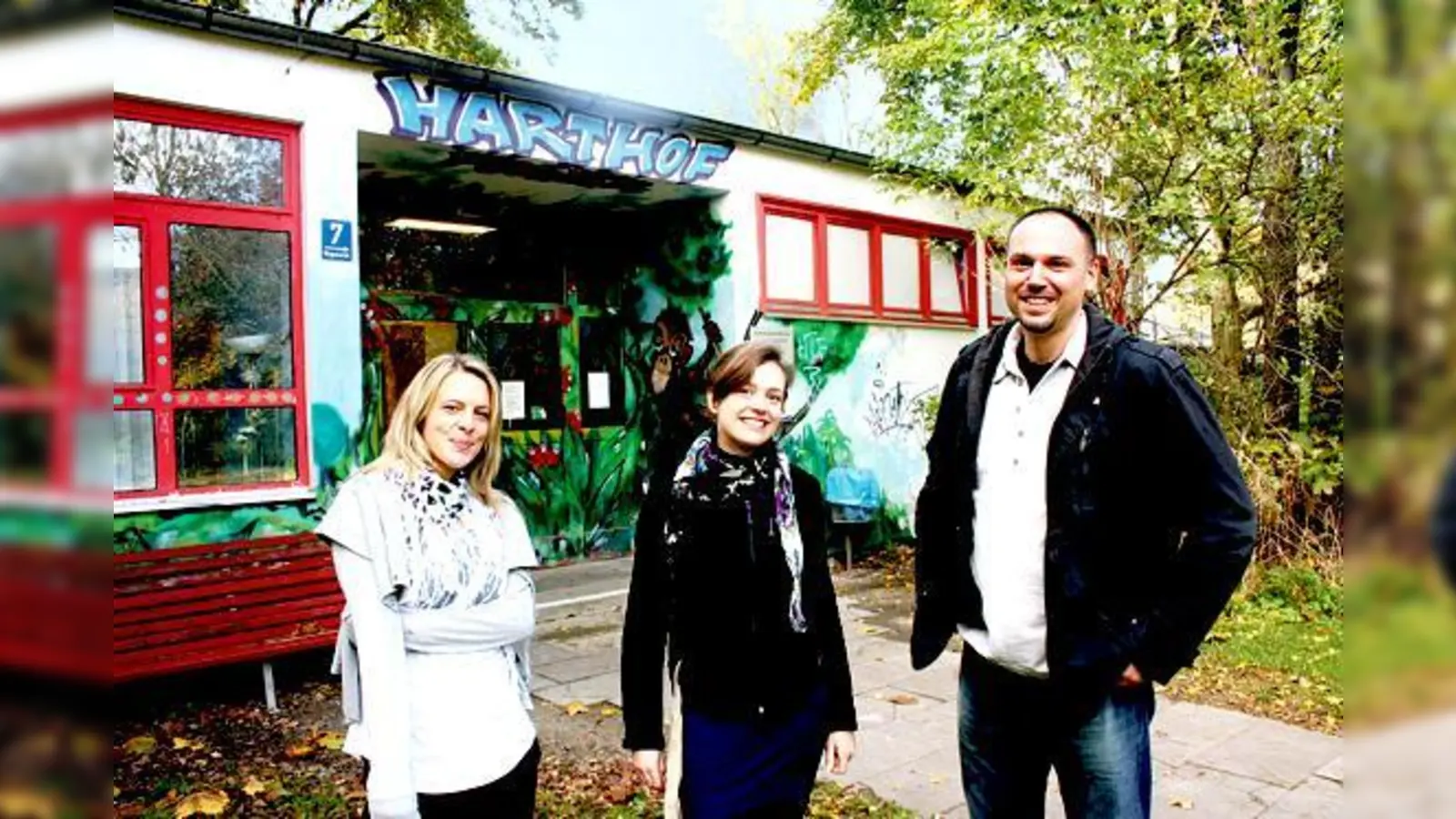 Das Betreuerteam des Jugendtreffs Harthof an der Wegenerstraße weiß um die vielen Baumängel im Haus.	 (Foto: ws)