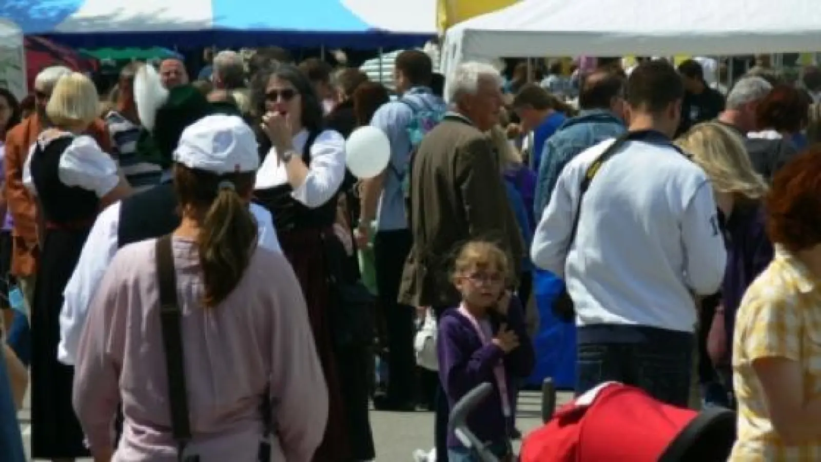 Beim Dorffest trifft sich ganz Martinsried.   (Foto: VA)