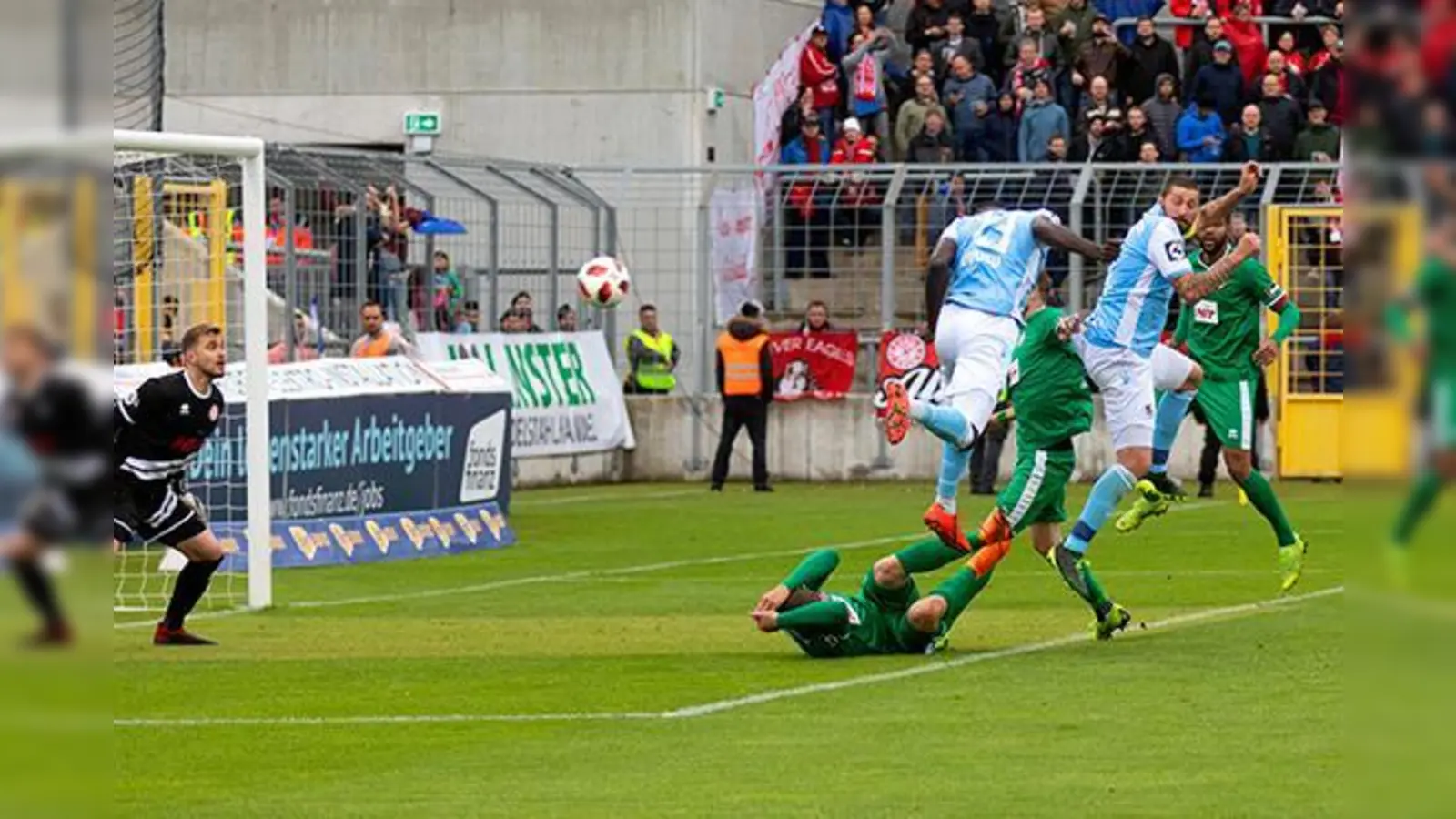 Siegtreffer: Prince Osei Owusu.  (Foto: Anne Wild)