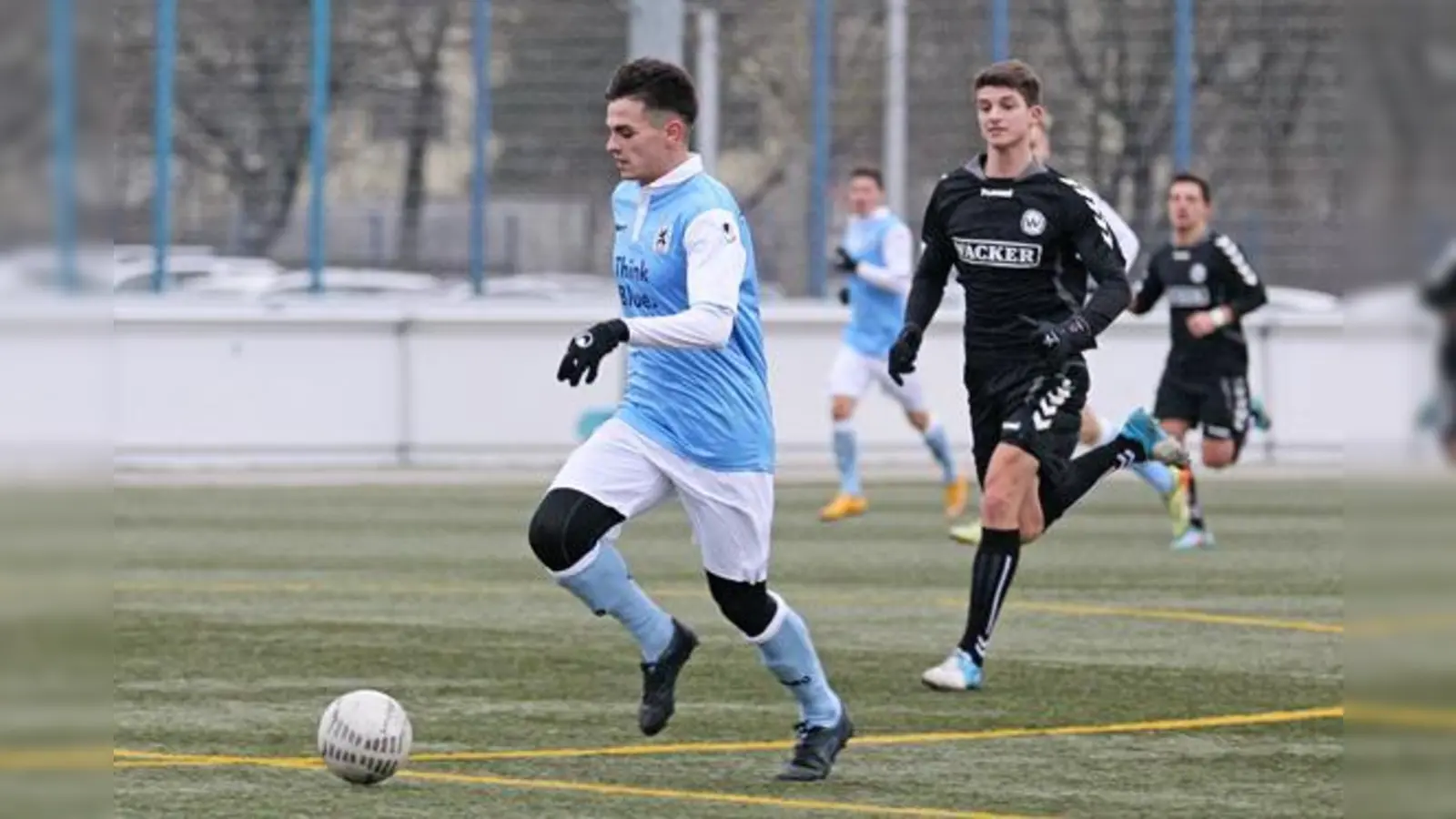 Freistoßschütze: Kasim Rabihic.  (Foto: A. Wild)