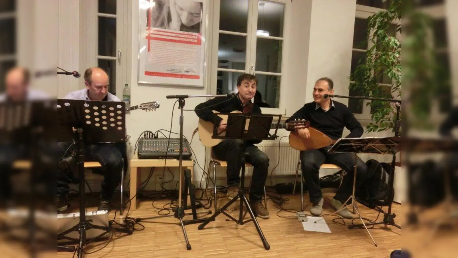 Die Band Kalimerhaba steht für griechisch-türkisch-kurdische Völkerverständigung. Beginn 18 Uhr. (Foto: ds)