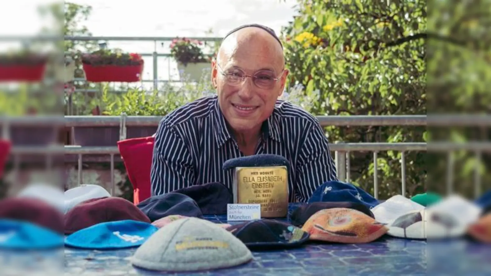 Terry Swartzberg setzt sich für die Stolpersteine in München ein. Doch im Stadtrat gibt es dafür keine Mehrheit  noch nicht?	 (Foto: privat)