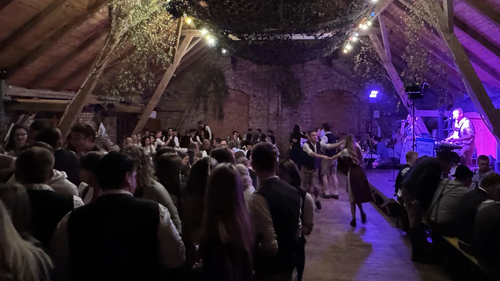 Gute Laune und erlesene Weine gibts beim beliebten Weinfest. (Foto: Gross)