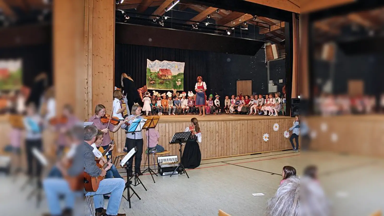 Bei guter Laune fand am vergangenen Samstag das große Bauernhofspektakel statt.  (Foto: VA)