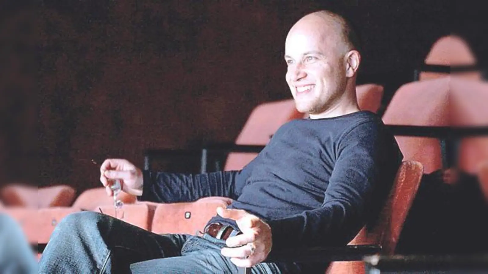 Vincent Kraupner leitet einen Workshop zum Thema Körpersprache.	 (Foto: VA)