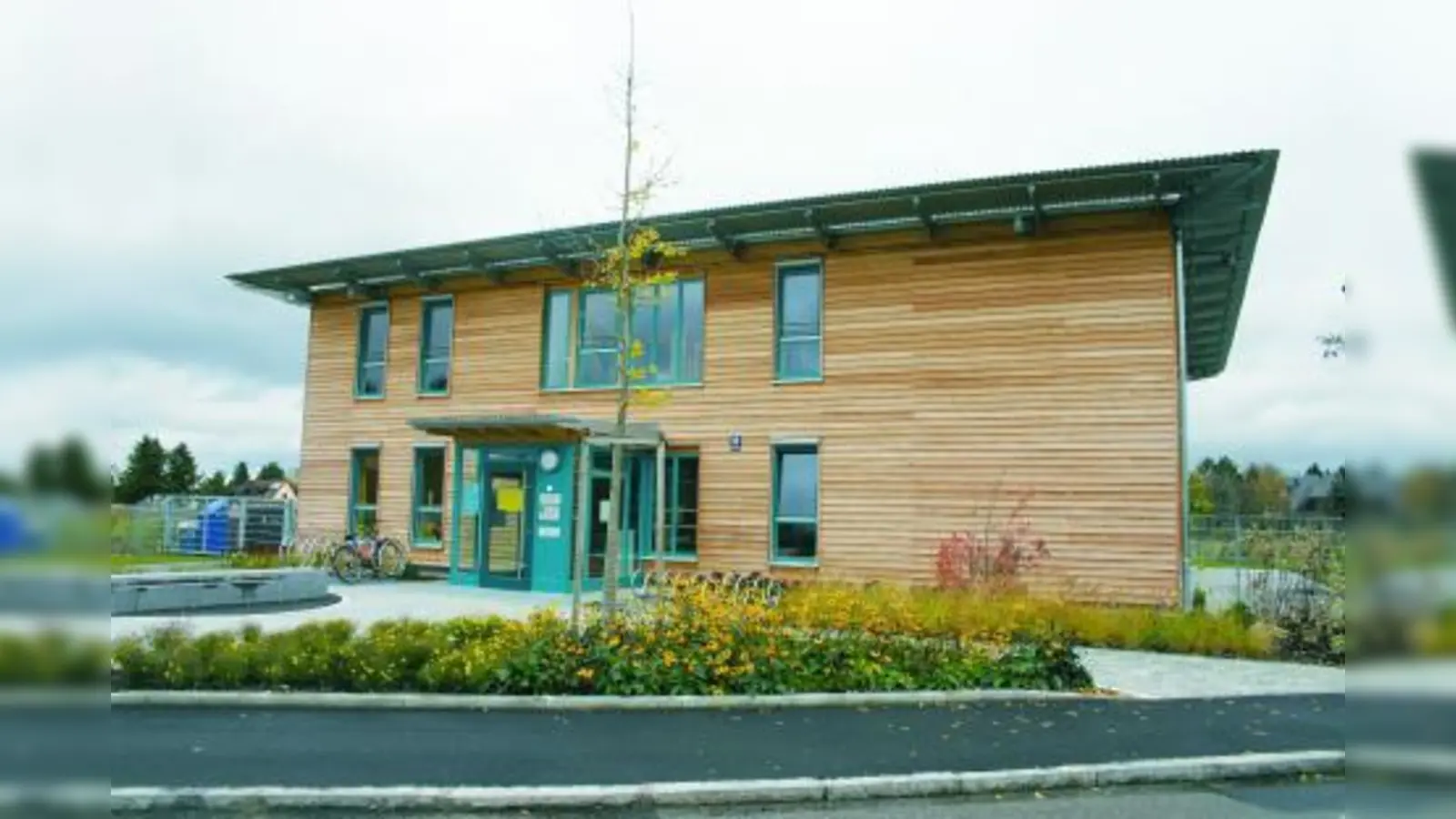 Seit März dieses Jahres in Betrieb: Der städtische Kindergarten am Pasinger Heuweg 58. (Foto: ls)