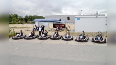 Bald können Besucher in Bergkirchen elektrisch über die längste Indoor-Kartbahn flitzen. (Foto: pi)