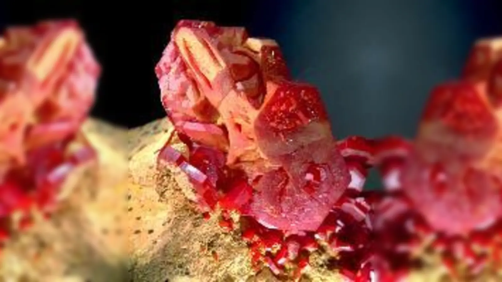 Beim Vanadinit handelt es sich um ein wertvolles Vanadiumerz aus der marokkanischen Wüste.  (Foto: VA)