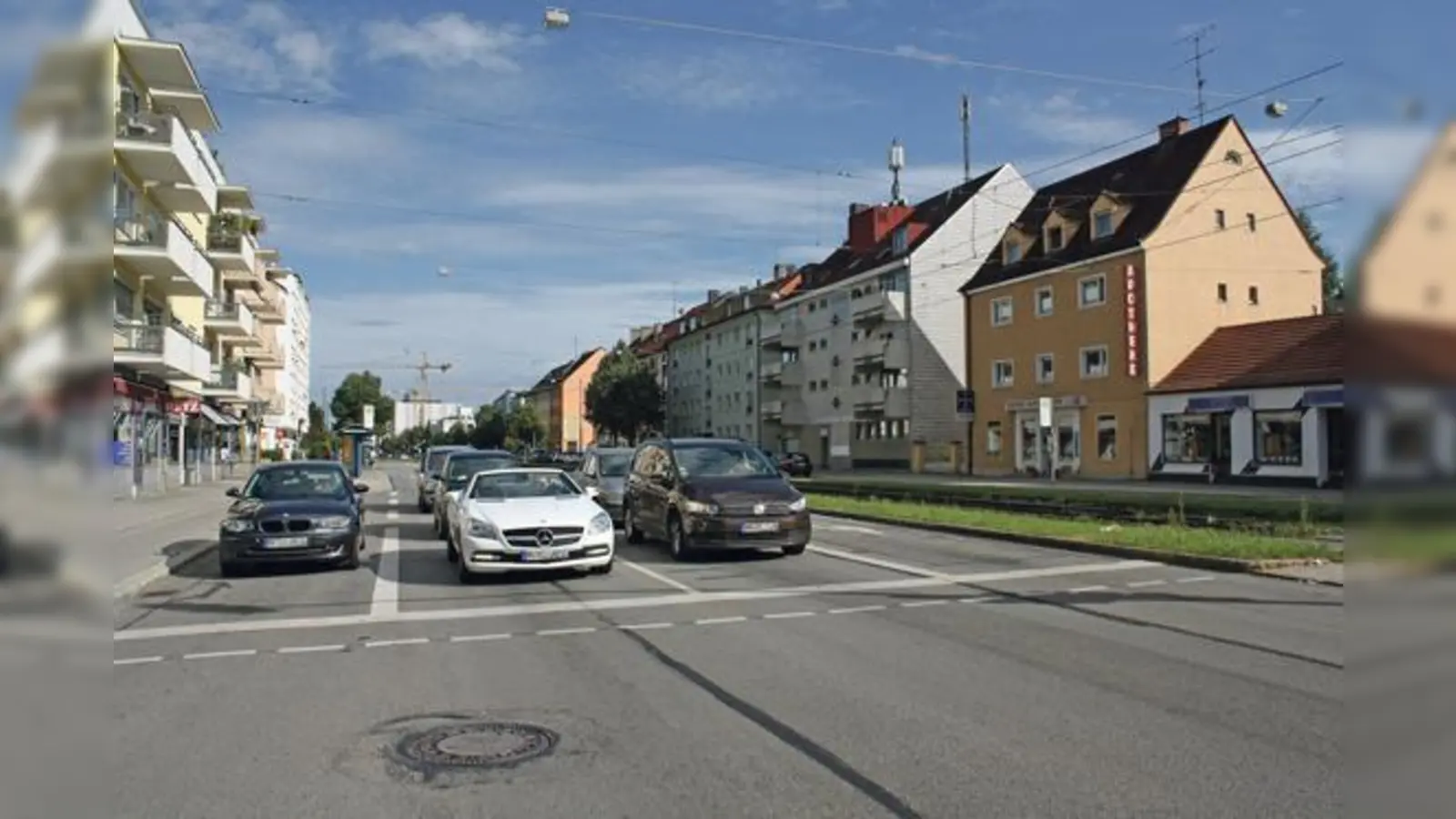 Bürger entdecken die Geschichte ihres Viertels: Heute Hauptverkehrsader, früher Feldweg  die Berg-am-Laim-Straße.	 (Foto: js)
