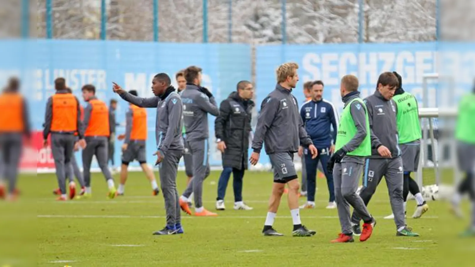 Zahlreich: Die Löwen-Riege.  (Foto: A. Wild)