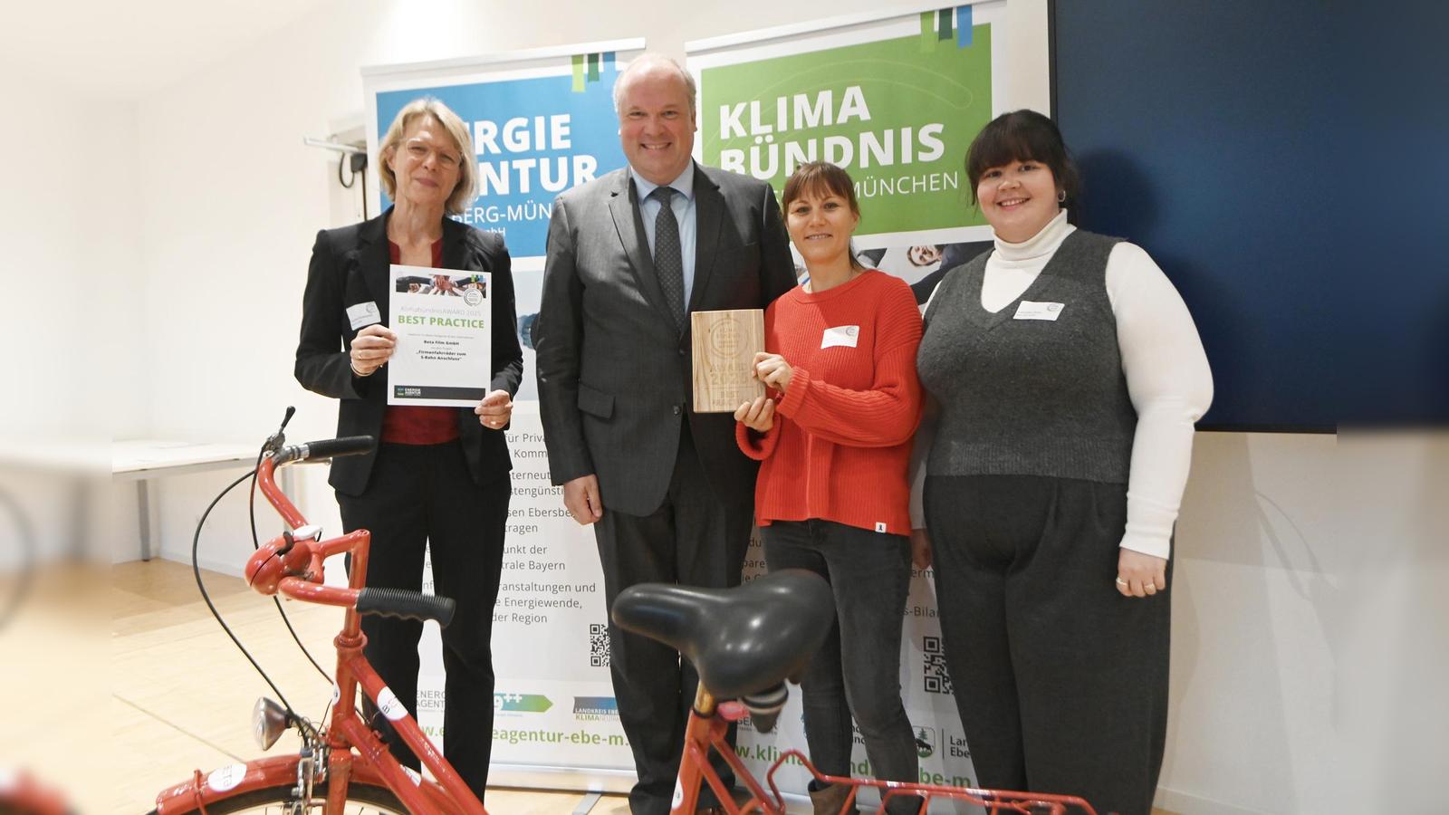 Klimab-ndnisAward-an-drei-Firmen-verliehen