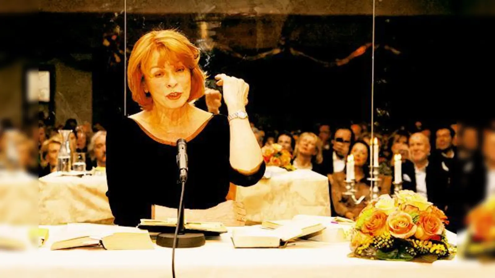 Die Schauspielerin Senta Berger las Werke aus der Weimarer Republik.  (Foto: mst)