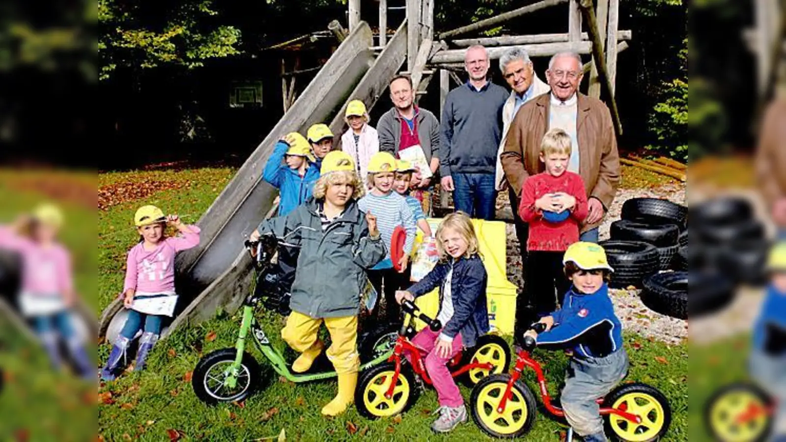 Die Montessori-Kinder freuen sich über ihre neuen Laufräder, Roller und die move it-Spielbox. 	 (Foto: Otto Hartl)