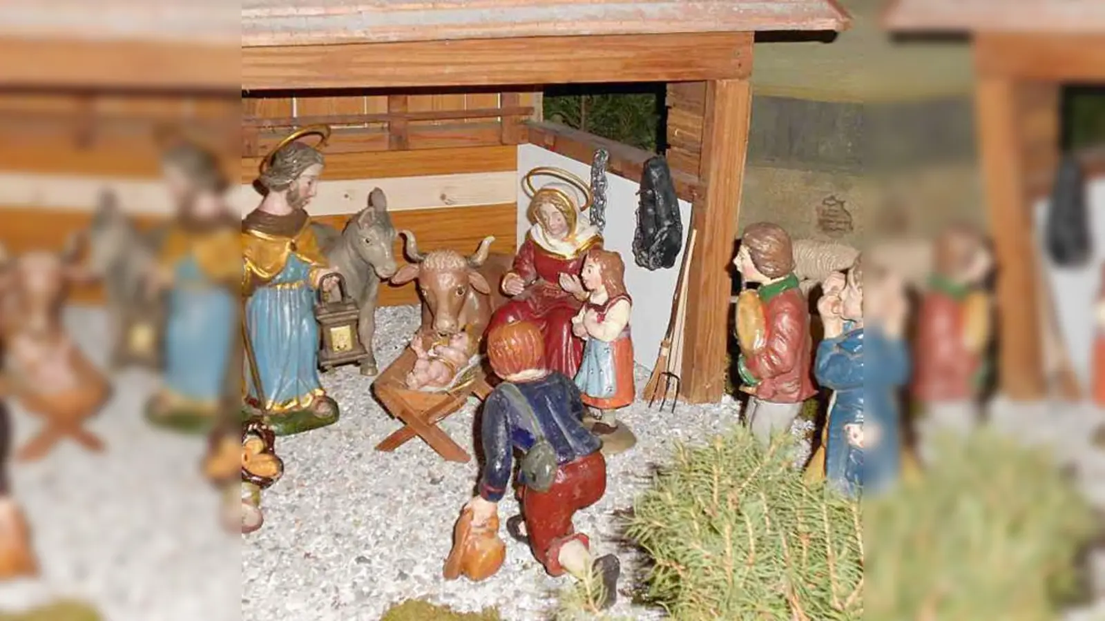 Auch die Ismaninger Dorfkrippe der Familie Risinger ist in der Ausstellung zu sehen.  (Foto: Museum)