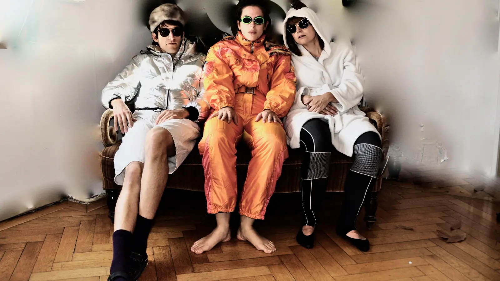 Ines Hollinger, Alexandra Martini und Oliver van Meerendonk bieten Musikkabarett vom Feinsten. (Foto: Ensemble)