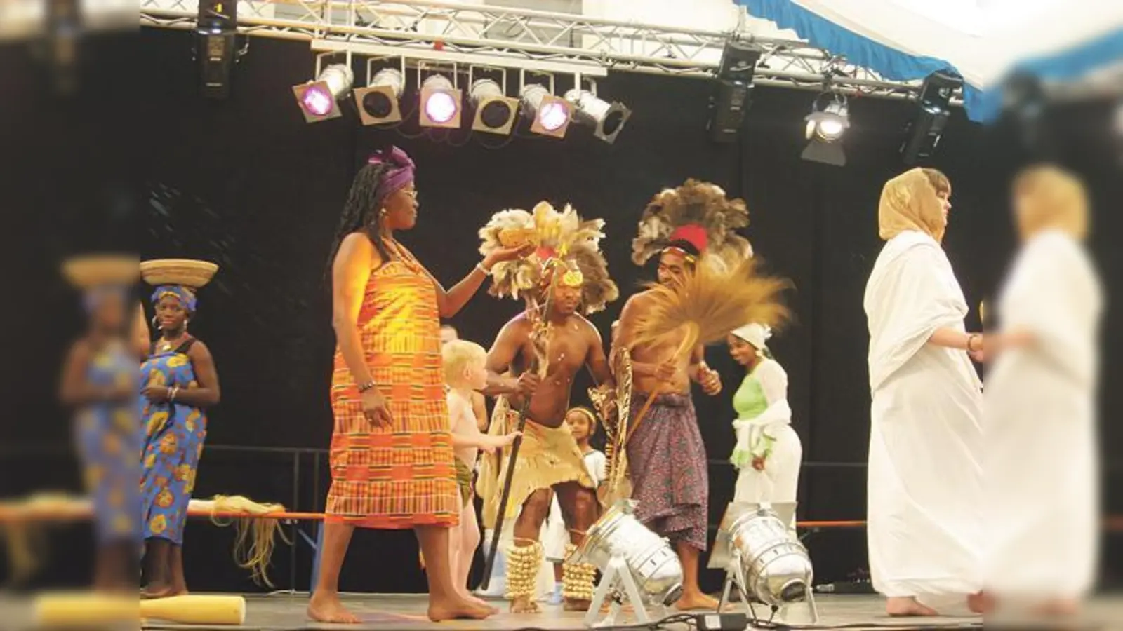In der Kunsttenne des Gut Hermannsdorf ertönen am 14.  Oktober afrikanische Klänge.	 (Foto: VA)