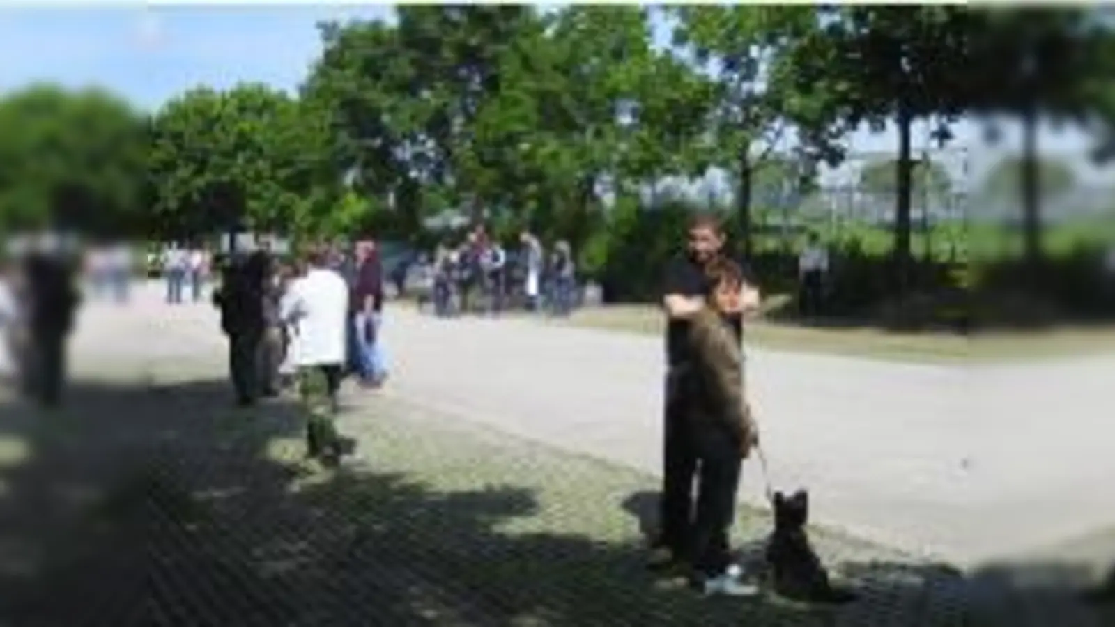 Eigentlich keine Drohkulisse: Beim öffentlichen Training der Nationalmannschaft aus Costa Rica blieben Besuchermassen aus.  (Foto: Kaiser)