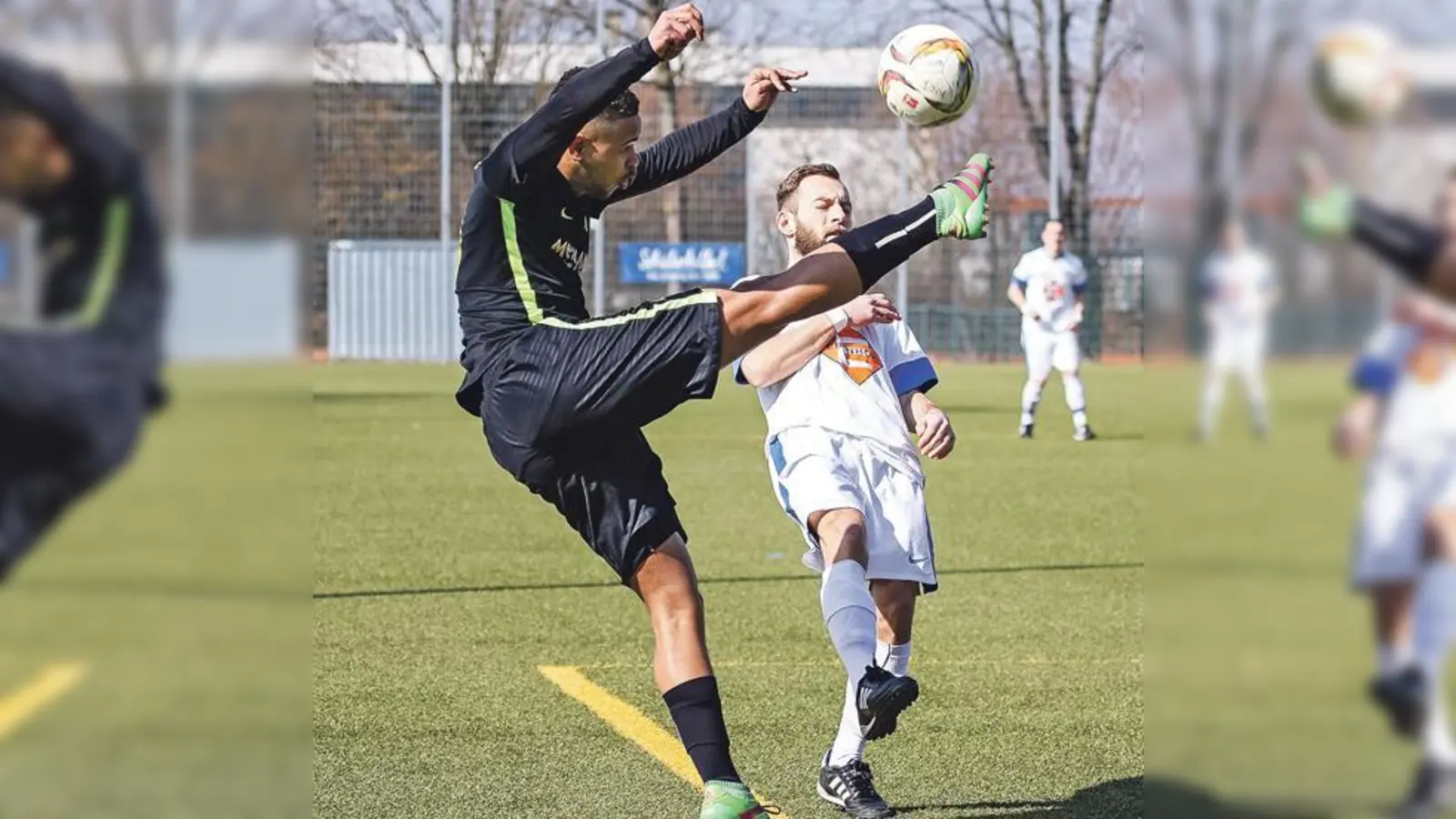 Die SpVgg 1906 Haidhausen (schwarz) machte es am Wochenende spektakulär: Gegen den TSV Zorneding stand es am Ende 8:1 für die Gastgeber.	 (Foto: Christian Riedel)