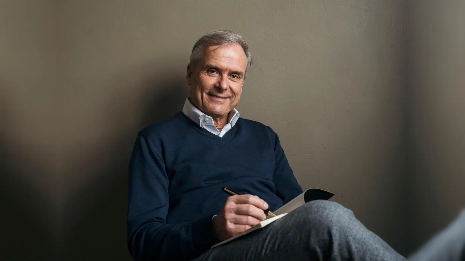 Auch Axel Hacke wird zu den Künstlern gehören, die man bei „Kultur auf dem Kyberg” in Oberhaching bewundern kann. (Foto: Matthias Ziegler)