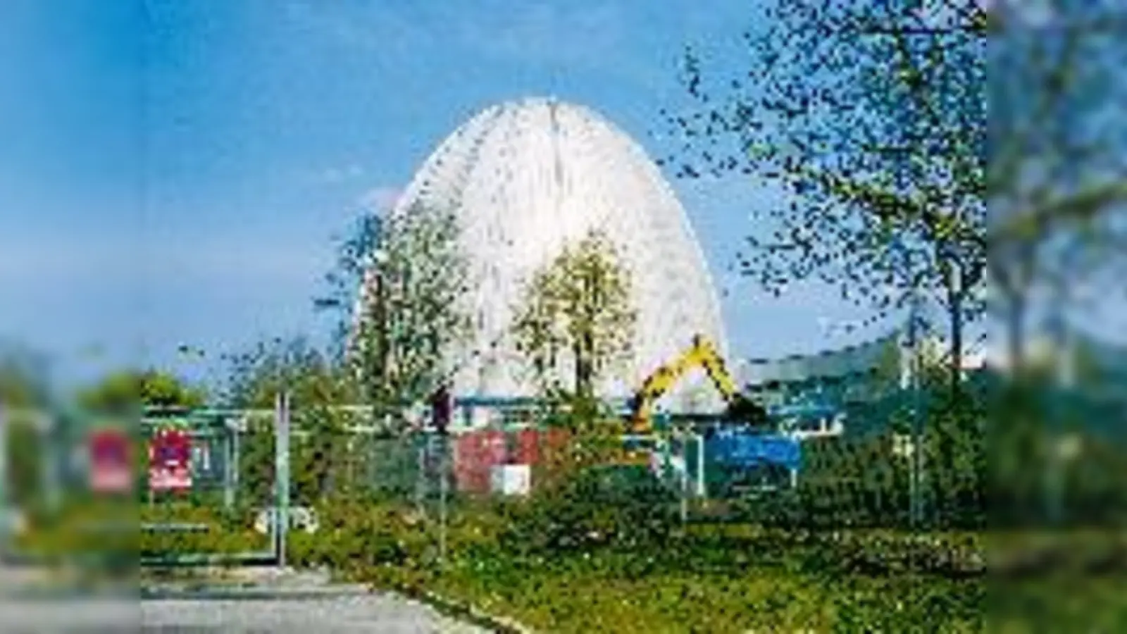 War das alles oder kommen weitere Einrichtungen dazu? »Der FRM II zieht andere gefährliche Atomanlagen an«, befürchten die »Bürger gegen Atomreaktor«.	 (Foto: pt)