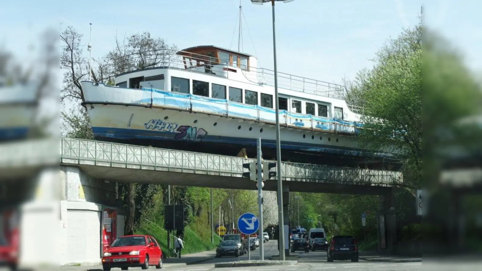 Die Arbeiten auf der Utting laufen auf Hochtouren, (Foto: job)