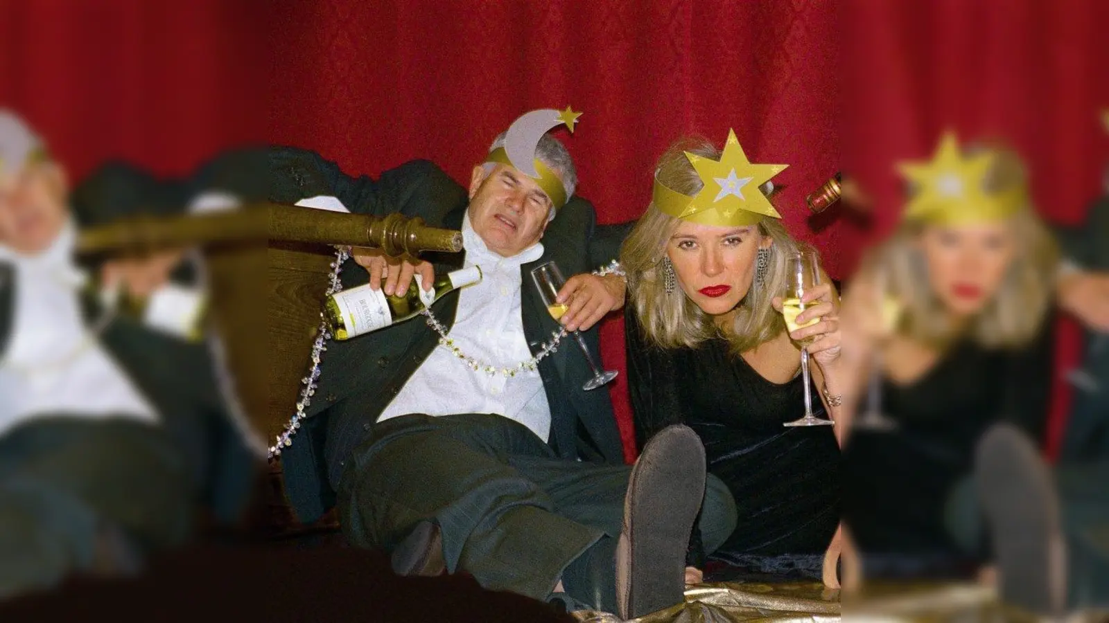 Die Kabarettisten  Angelika Beier und Walter Zauner kommen mit ihrem Programm, das unter dem Motto Christbaumvergiftung steht, ins Germeringer Roßstall-Theater. (Foto: tr)