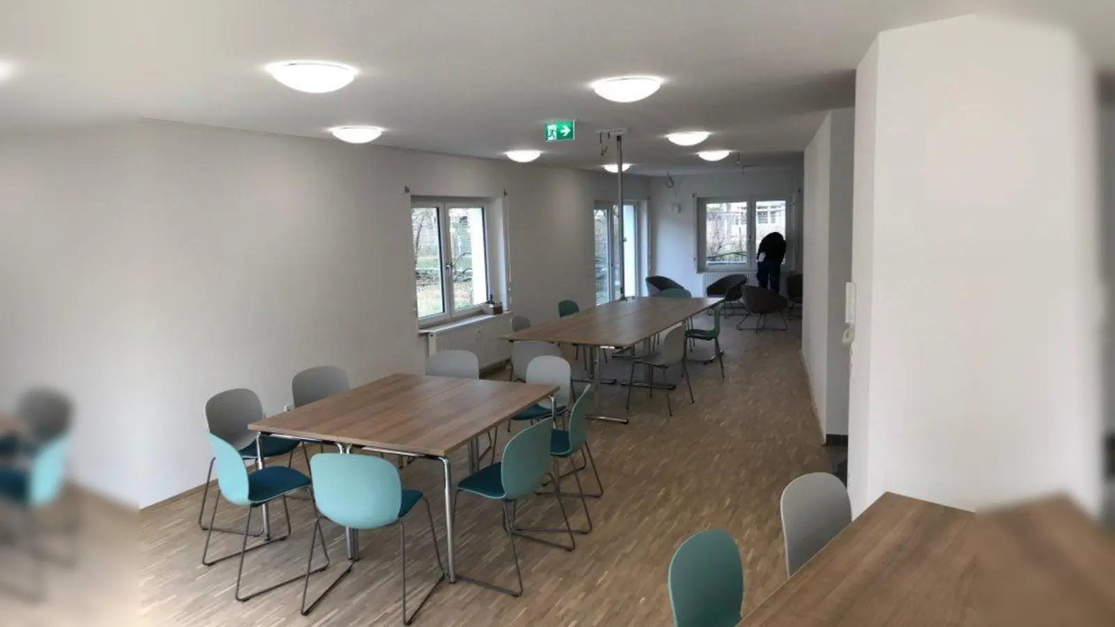 Noch ist das Internetcafé etwas kahl. Doch bis zur Eröffnung im Mai soll sich das ändern. (Foto: EFG Großhadern)