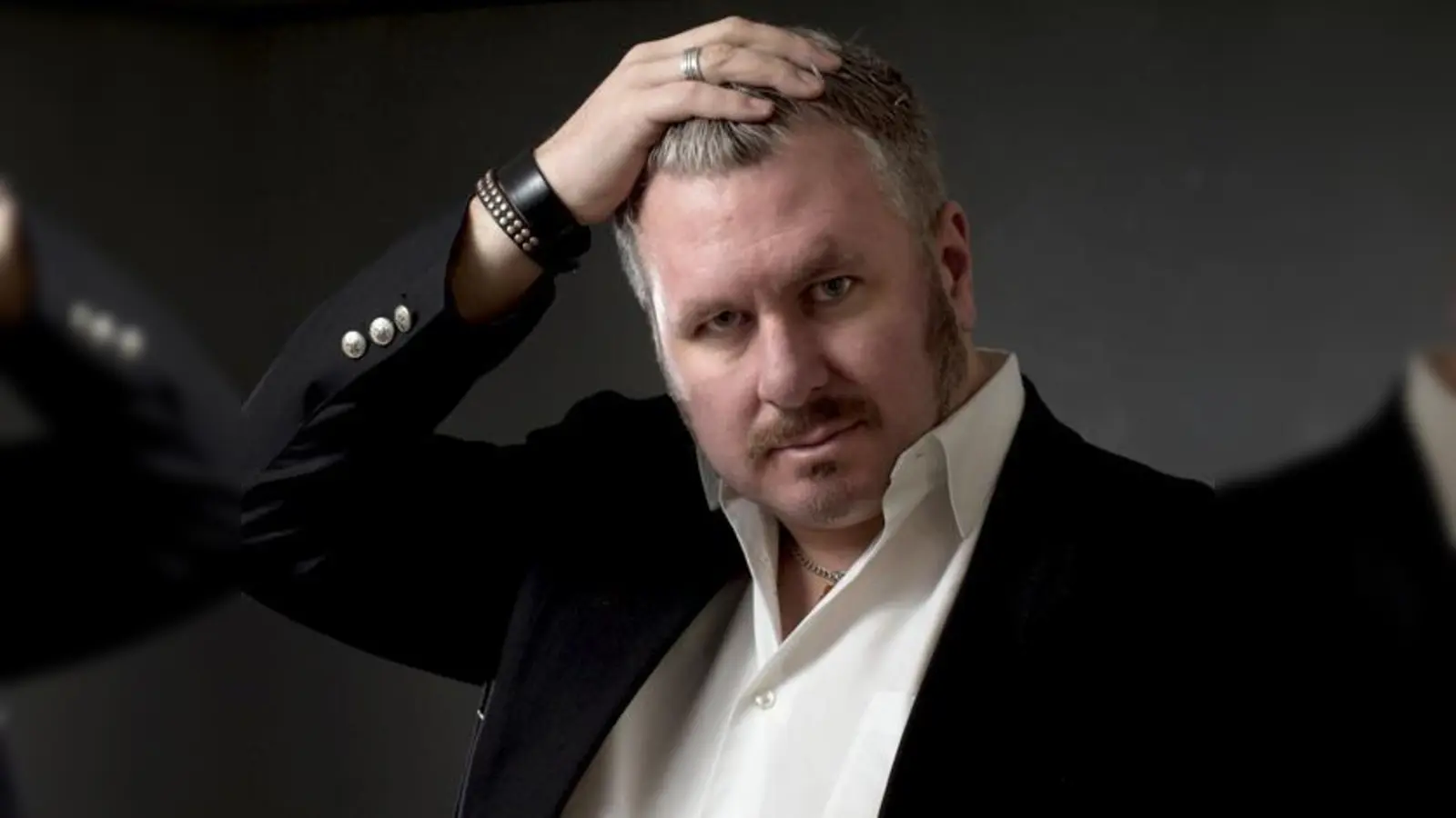 Führt durch den Abend: Moses Wolff.	 (Foto: VA)