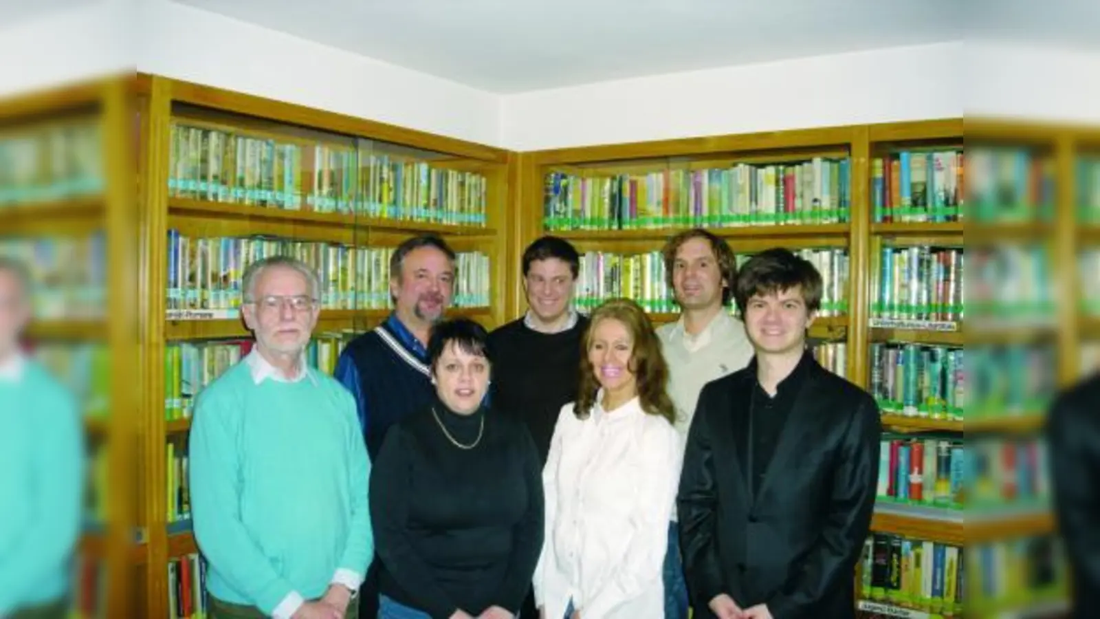 Neu gewählter Vorstand: v.l. Franz-Josef Buckl, Peter Matjeschk, Susanne Mayer, Peter Wohn, Helga Büttner, Frank Unterrainer und Christian Haase. (Foto: pi)