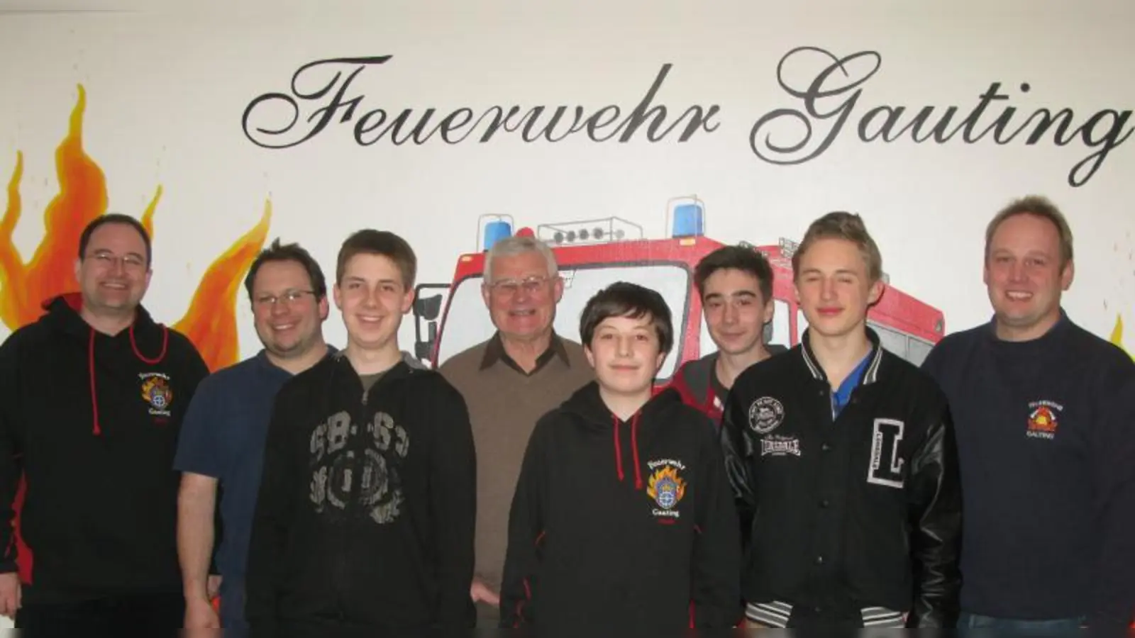 Die Freiwillige Feuerwehr Gauting ist stolz auf die neu gewählten Jugendsprecher. (v.l.) Markus Thugut, Stefan Klaußner, Sebastian Probst, Fritz Herbig, Daniel Thugut,<br>Alexander Scholz, Florian Fritzenwenger, Martin Strasser. (Foto: pi)