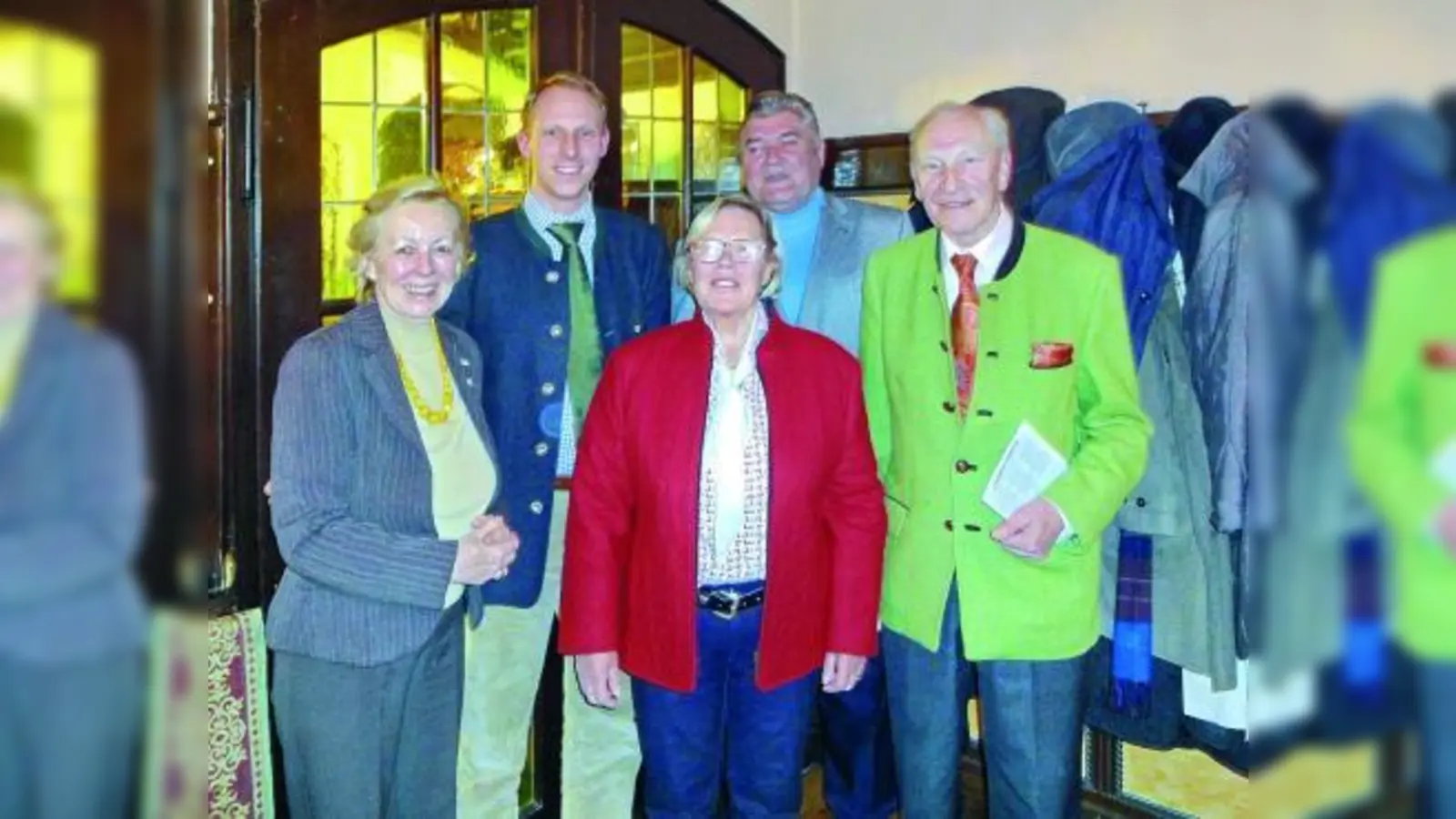 Dialog zwischen Alt und Jung: v.l. Margot Günther, Andreas Bauer, Elisabeth Schosser, Günther Mack und Erik Schosser. (Foto: privat)