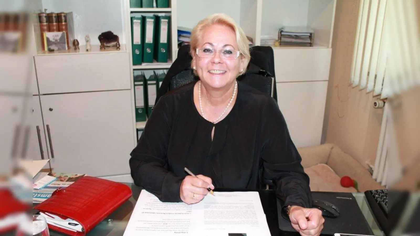 Ein Leben für und mit Senioren: Sandra Lavs feiert im November ihr 40-jähriges Jubiläum als Leiterin des Seniorenwohnheims Nymphenburg. (Foto: bb)