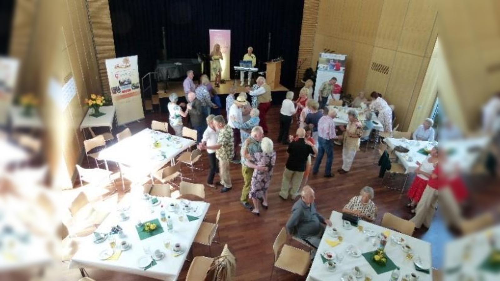 Tanzbegeisterte-mit-und-ohne-Demenz-willkommen