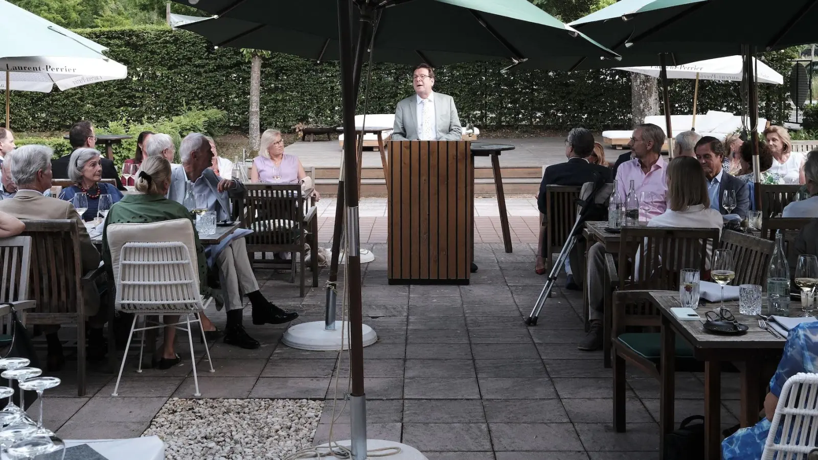 Der scheidende RC-Präsident Ingolf Jensch dankte für die gute Mitarbeit seiner Vereinsmitglieder im vergangenen Jahr. Sein Nachfolger ist Dr. Torsten Jerrok. (Foto: RC Grünwald)
