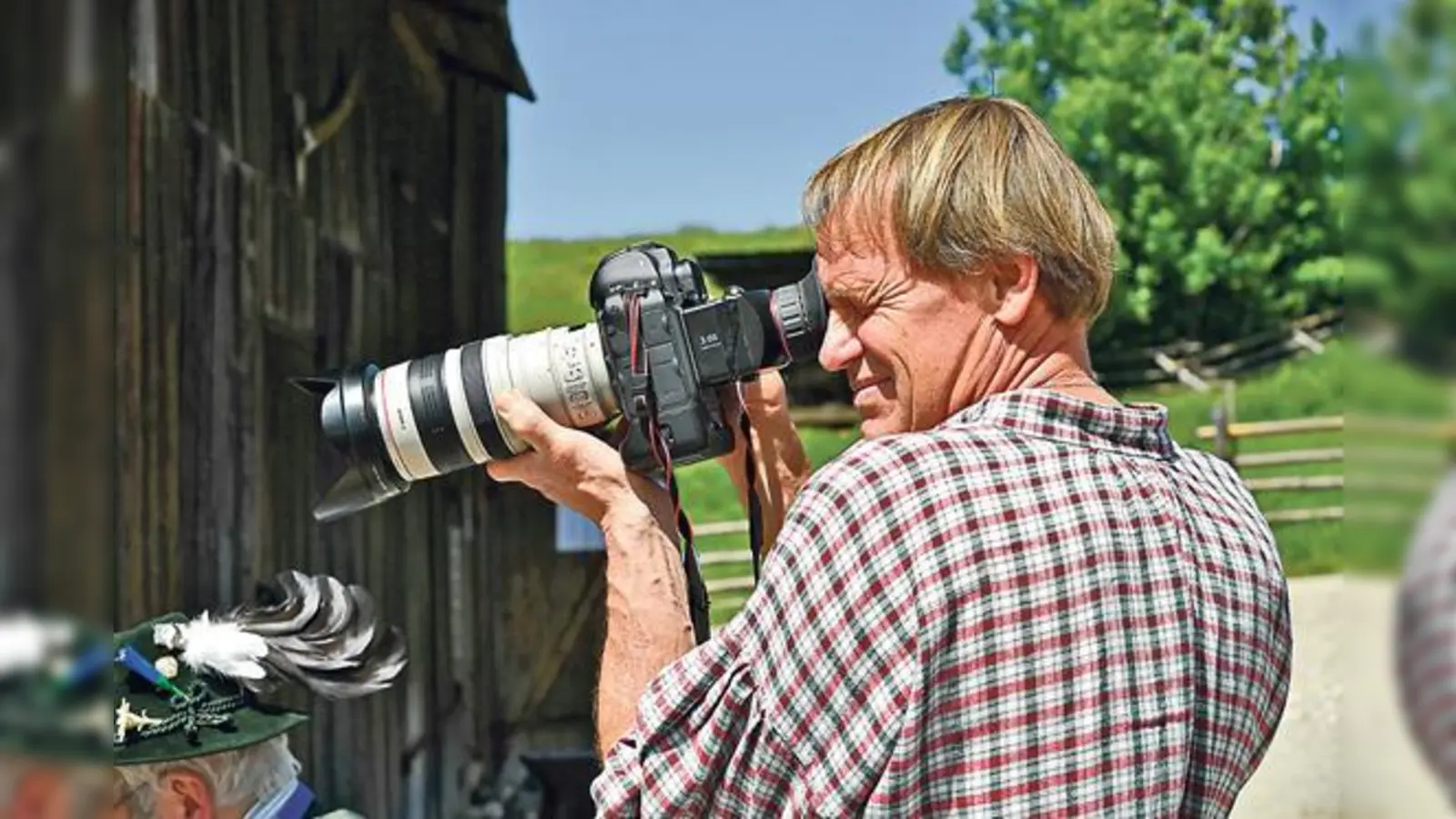 Selbst ein begeisterter Fotograf.	 (Foto: Dieter Schnöpf)