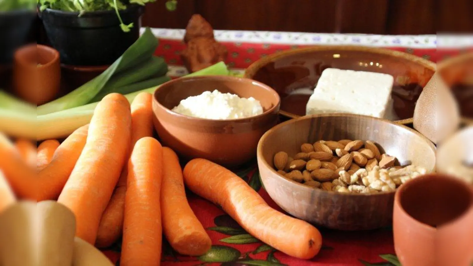 Karotten, Nüsse, Schafskäse waren bereits bei den alten Römern beliebte Kochzutaten. (Foto: pst)