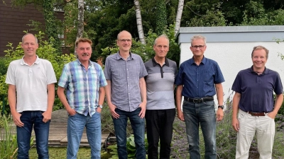 Trafen sich zum Austausch (v.l.): Christian Horn, Eduard Knödelseder (beide Puchheim), Uwe Schlitt (Eichenau), Uwe Kranz, Volker Korten (beide Germering) sowie Roman Kohl (Eichenau). (Foto: Christian Horn)