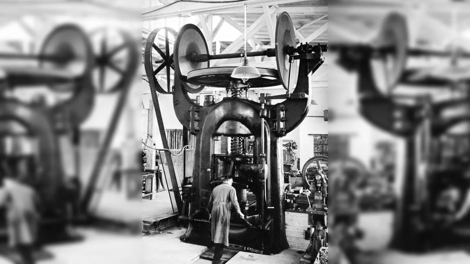 Historische Aufnahme: Eine Maschine der Firma Webasto. (Foto: Webasto)