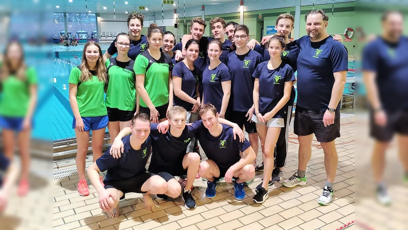 Die erfolgreichen Vaterstettener Schwimmer beim Deutschen Mannschaftswettbewerb in Bayreuth (Foto: Karin Seyfert)