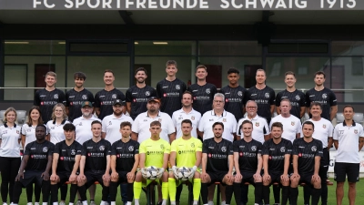 Mannschaftsfoto des FC Schwaig (Foto: R. Hellinger)