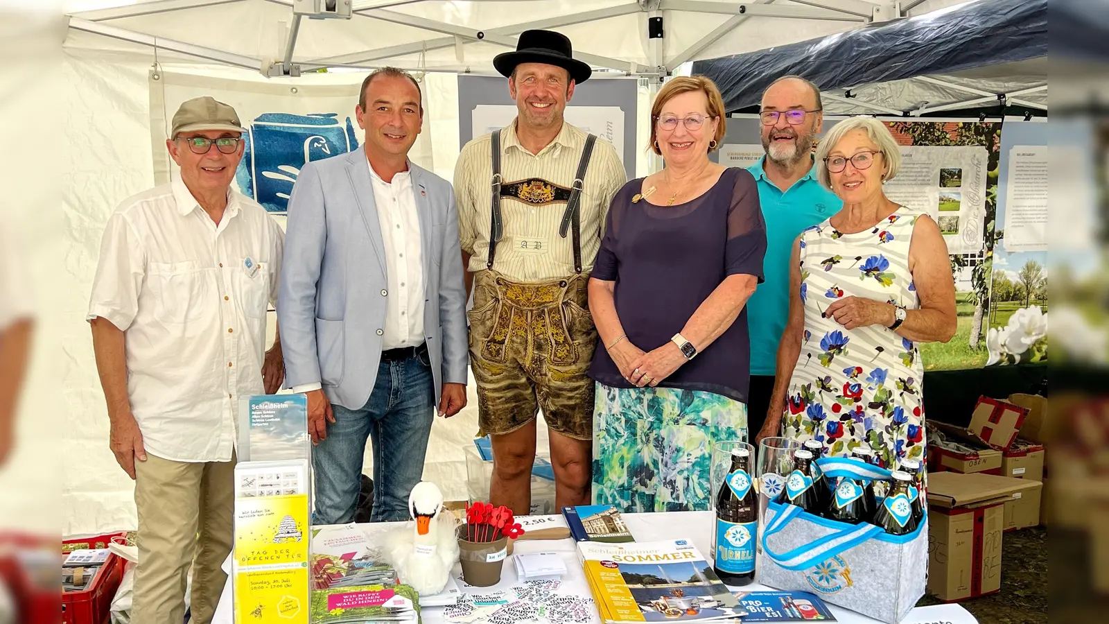 Ähnlich wie voriges Jahr können wieder Vereine, Institutionen und Unternehmen zeigen, was typisch für den Landkreis München ist. Hier zu sehen der letztjährige Stand des Tourismusvereins.  (Archivbild: L. Haslinger)