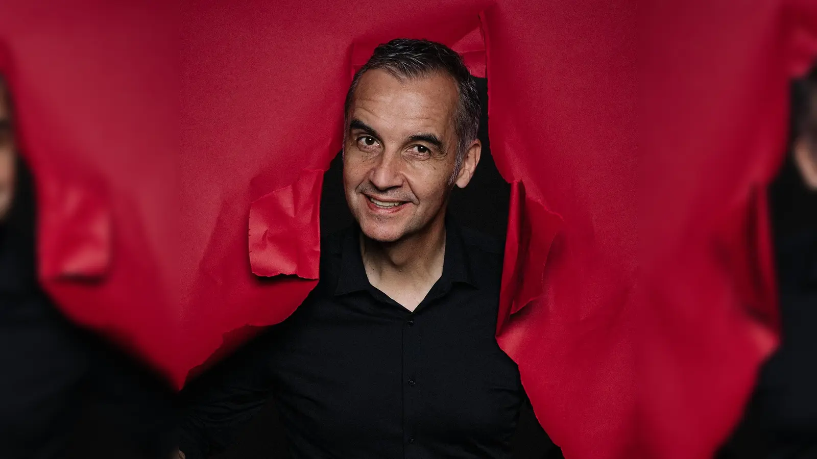 Stefan Kröll stellt in Taufkirchen sein neues Kabarett-Programm vor.  (Foto: Kroell/Kulturzentrum)