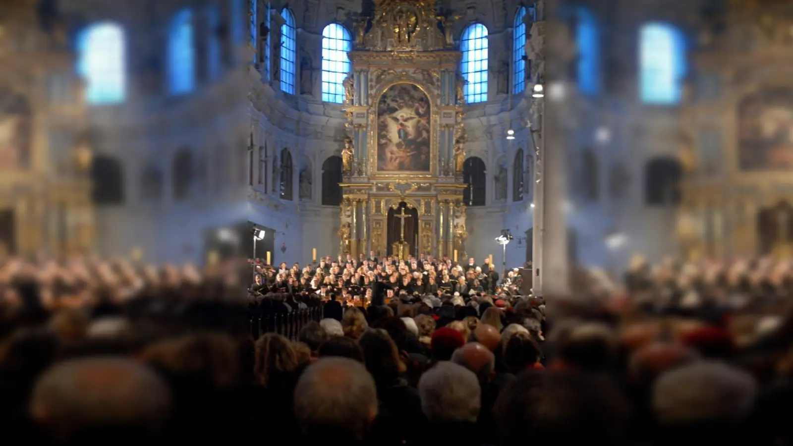 Gut besucht: die Jesuitenkirche St. Michael in München.  (Foto: © Gunnar Reichard)