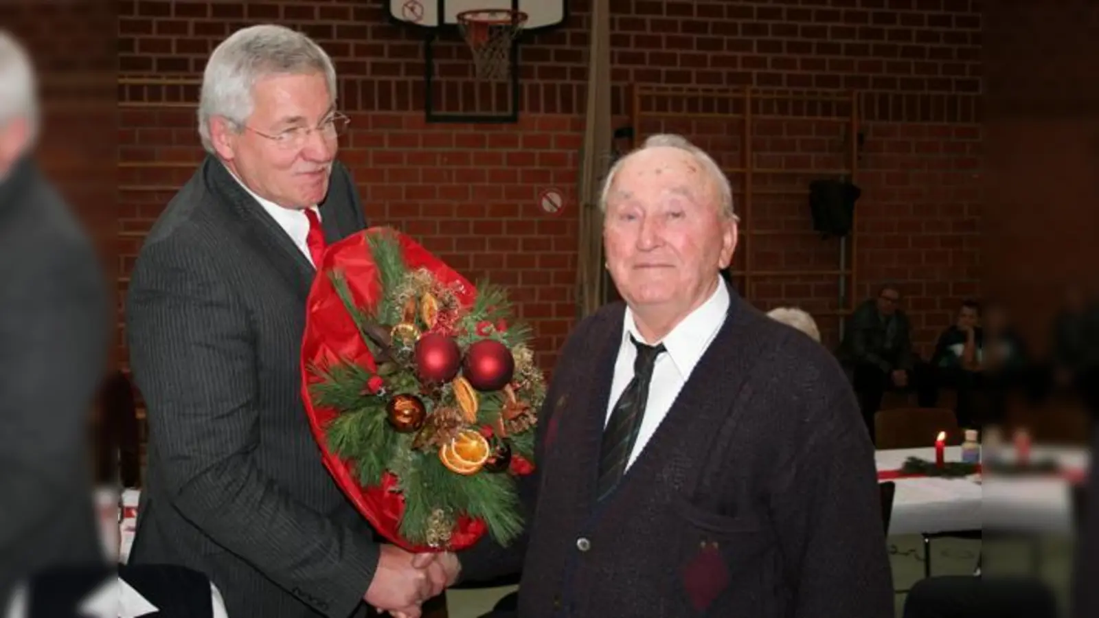 Josef Platzek war mit 93 Jahren der älteste Gast bei der Weihnachtsfeier.	 (Foto: Gemeinde Feldkirchen)